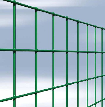 Plasa zincata si plasticata Esaplax Inaltime 200 cm ochi 75x50 mm O int/ext 2.6 Rola 25 ml